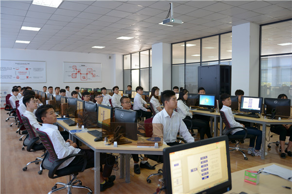 山東工程職業(yè)技術(shù)大學(xué)本科專業(yè)介紹(九)--軟件工程 聚焦山東軟件開發(fā)，培養(yǎng)應(yīng)用型技術(shù)人才
